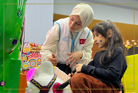 Yetimlerle Çocuk Şenliği